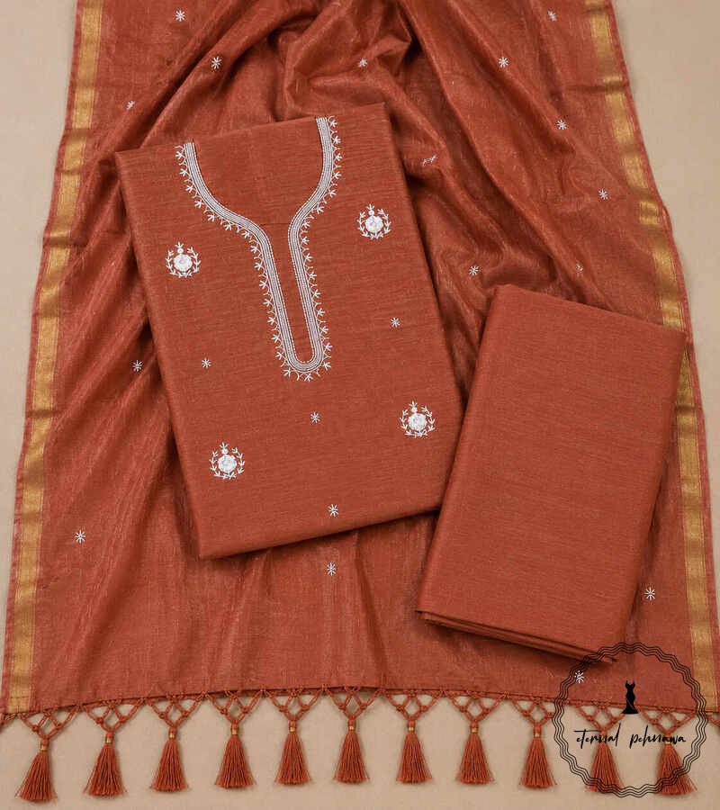 o4 Regal Charm: Fine Katan Silk with Intricate Embroidery